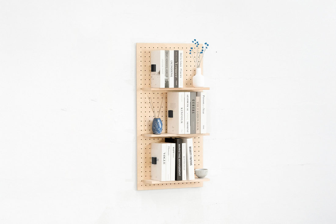 Qu’est-ce qu’un pegboard ou panneau perforé ? Définition, usages et choix - Aire