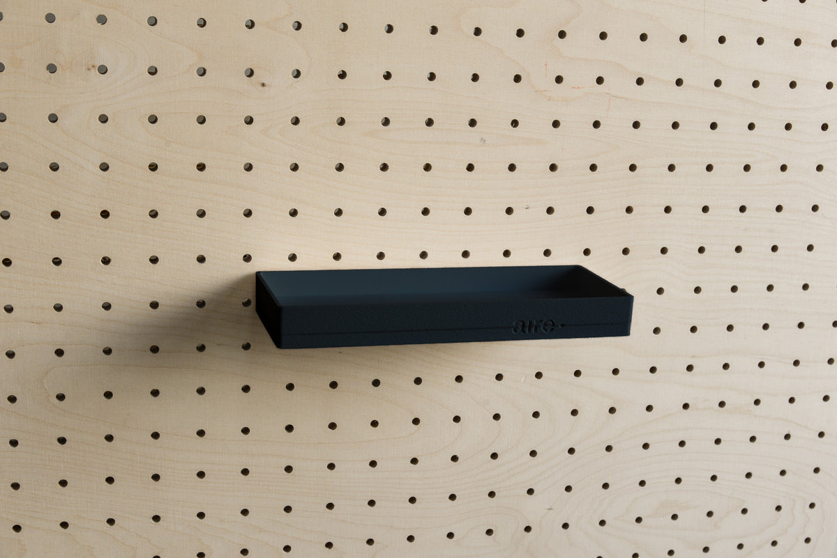 Étagère avec rebords pour pegboard – tablette murale de rangement