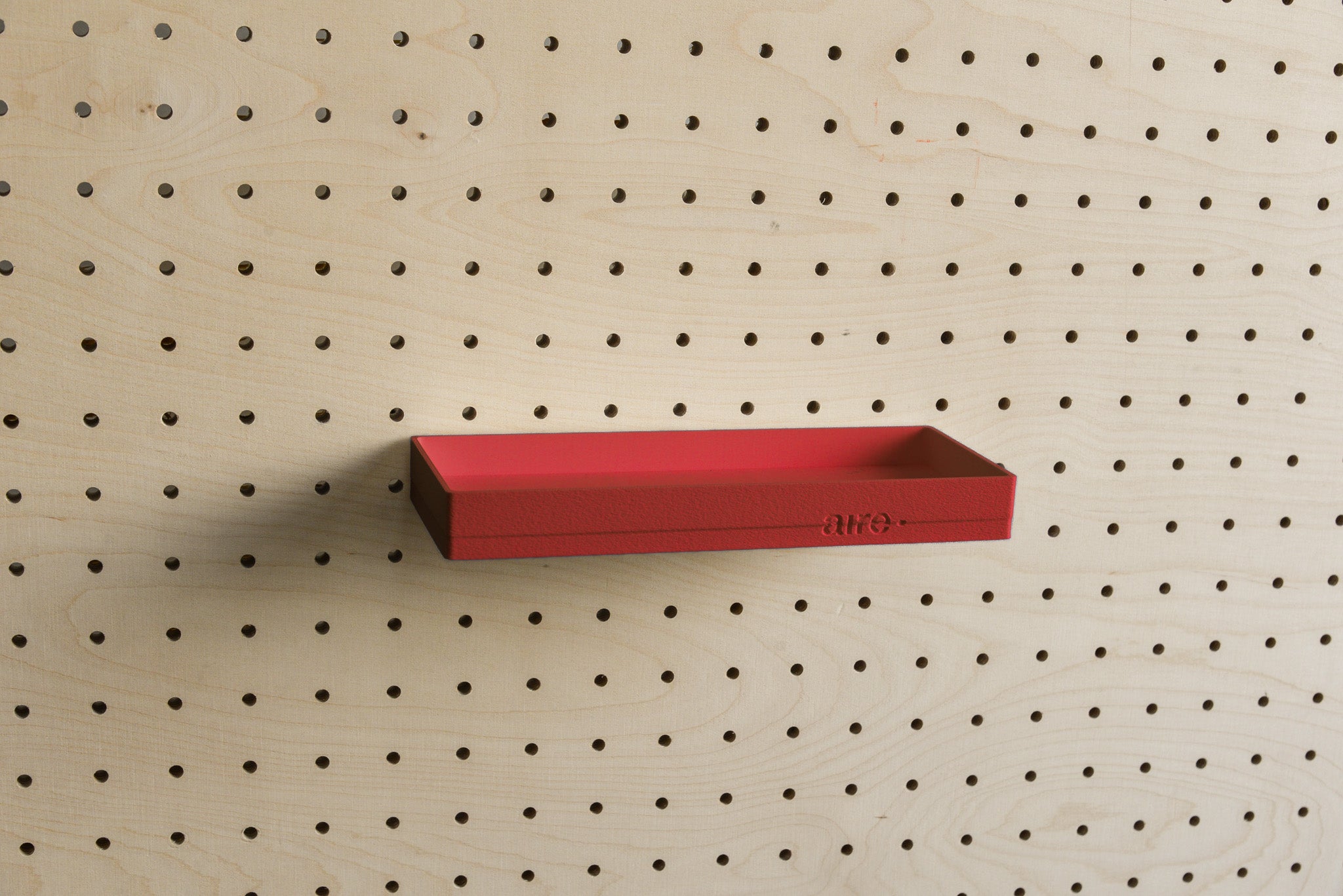 Étagère avec rebords pour pegboard – tablette murale de rangement