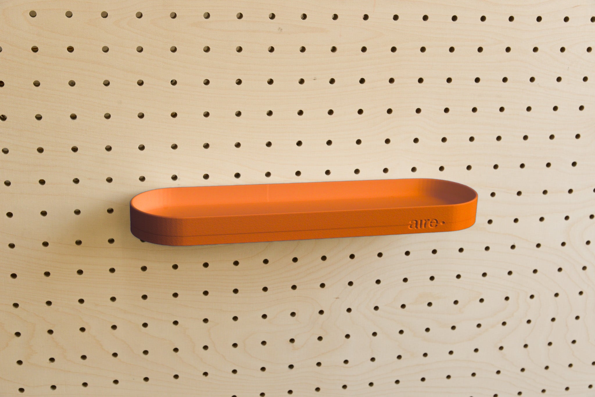 Étagère avec rebords pour pegboard – tablette murale de rangement