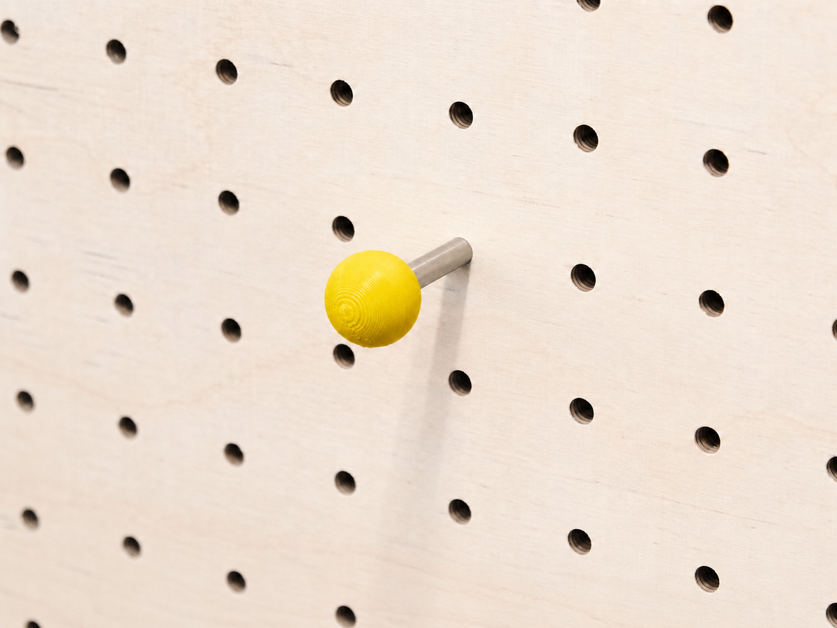 Tourillon coloré jaune pour pegboard – Aire