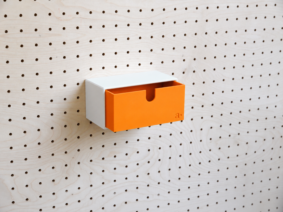 Casier coloré multifonction pour pegboard – bac de rangement mural