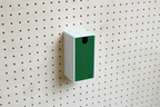 Casier coloré multifonction pour pegboard – bac de rangement mural