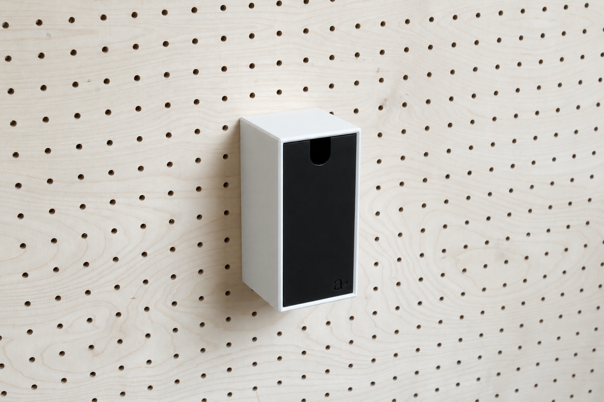 Casier coloré multifonction pour pegboard – bac de rangement mural