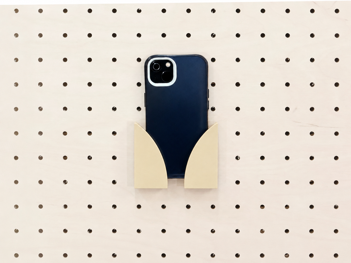 Porte-téléphone mural pour pegboard – support smartphone panneau perforé