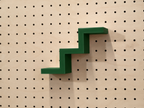 Étagère escalier pour pegboard – porte-objets minimaliste en impression 3D