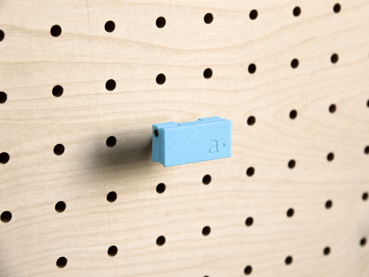 Pince photo magnétique pour pegboard – clip aimanté mural panneau perforé