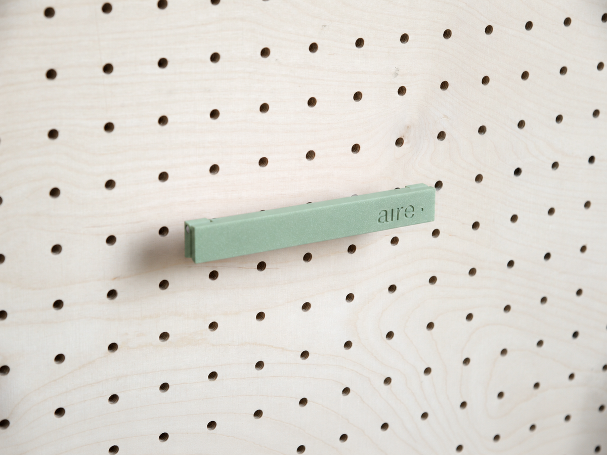 Pince photo magnétique pour pegboard – clip aimanté mural panneau perforé