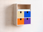 Casier 3 sections pour pegboard – organiseur de bureau et papier A4 mural