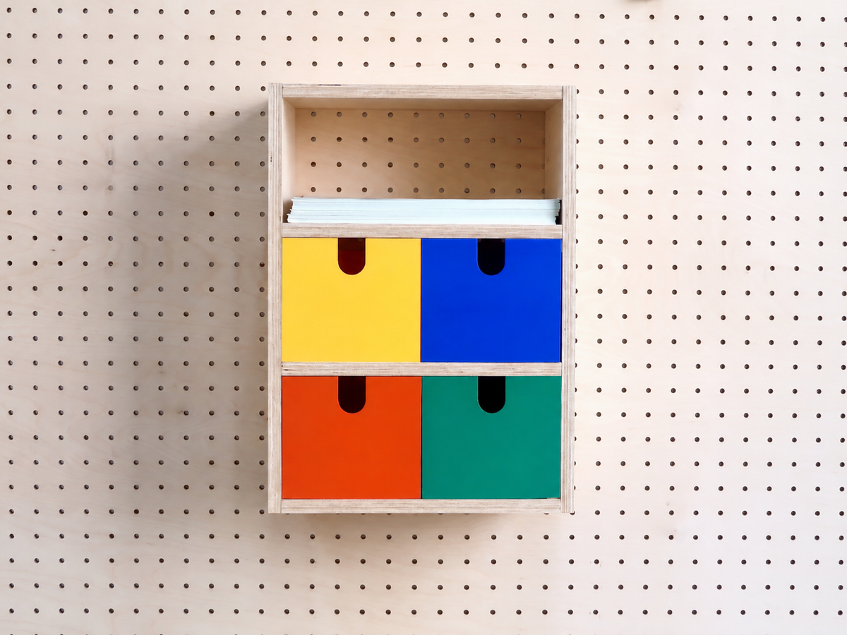 Casier 3 sections pour pegboard – organiseur de bureau et papier A4 mural