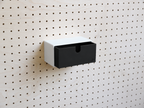 Casier coloré multifonction pour pegboard – bac de rangement mural