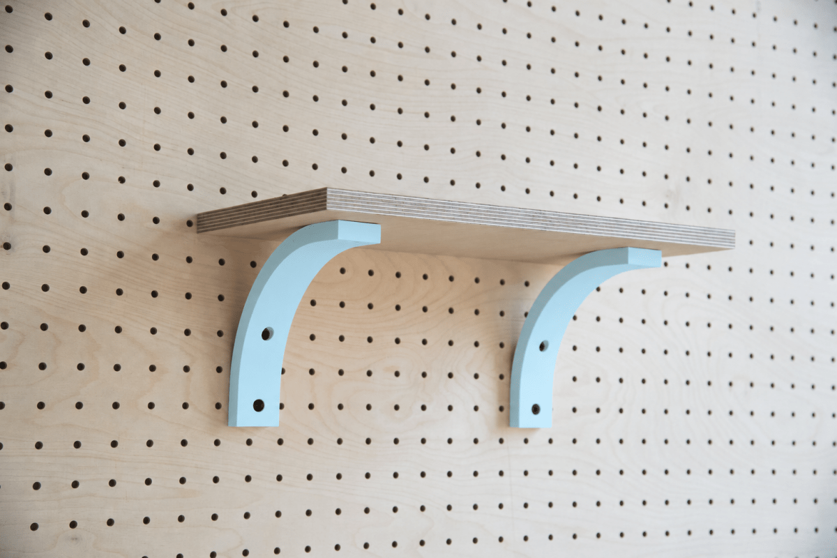 Étagère murale avec équerre pour pegboard – tablette en bois panneau perforé - Aire -  - 13