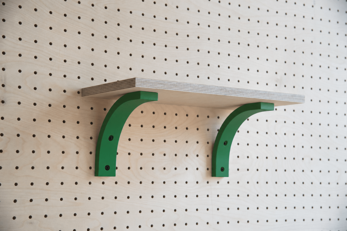 Étagère murale avec équerre pour pegboard – tablette en bois panneau perforé - Aire -  - 10