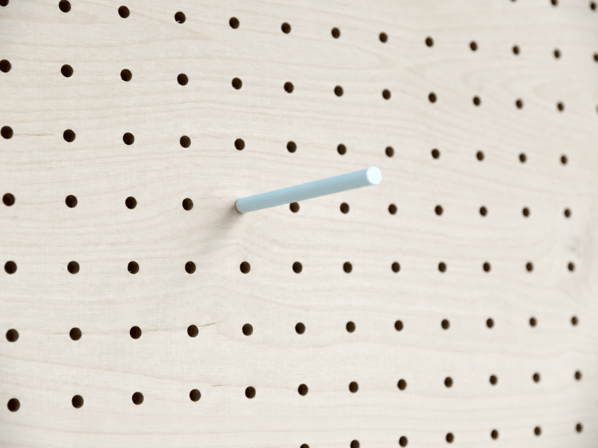 Goupille colorée bleu ciel pour pegboard – tige inox gainée – Aire