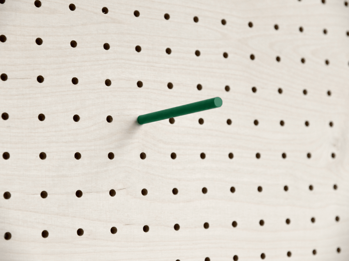 Goupille colorée vert foncé pour pegboard – tige inox gainée – Aire