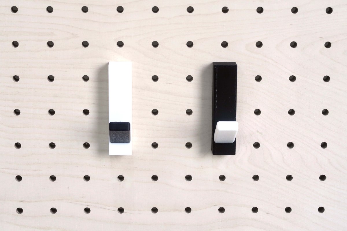 Patère bicolore - Porte manteau minimaliste coloré - accessoire pour pegboard - Aire -  - 3