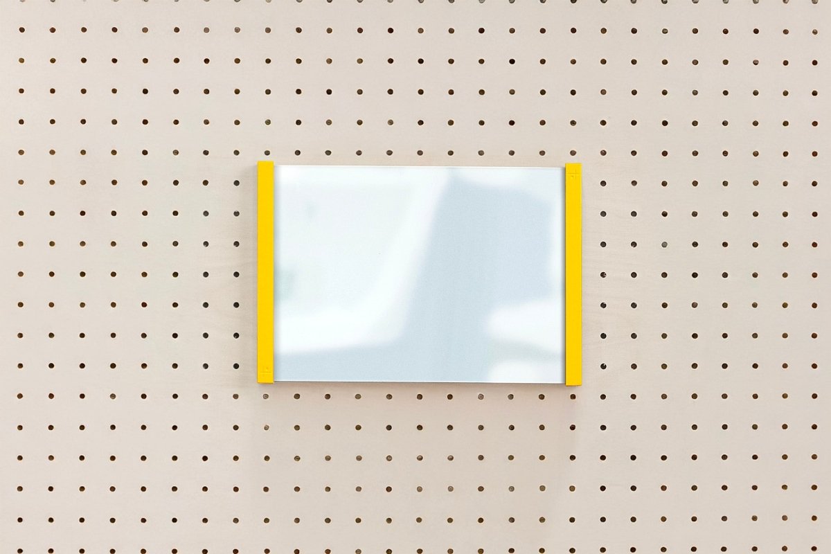 Porte affiche Support d’Information en Plexi - Accessoires - Aire - A218-4 - 22