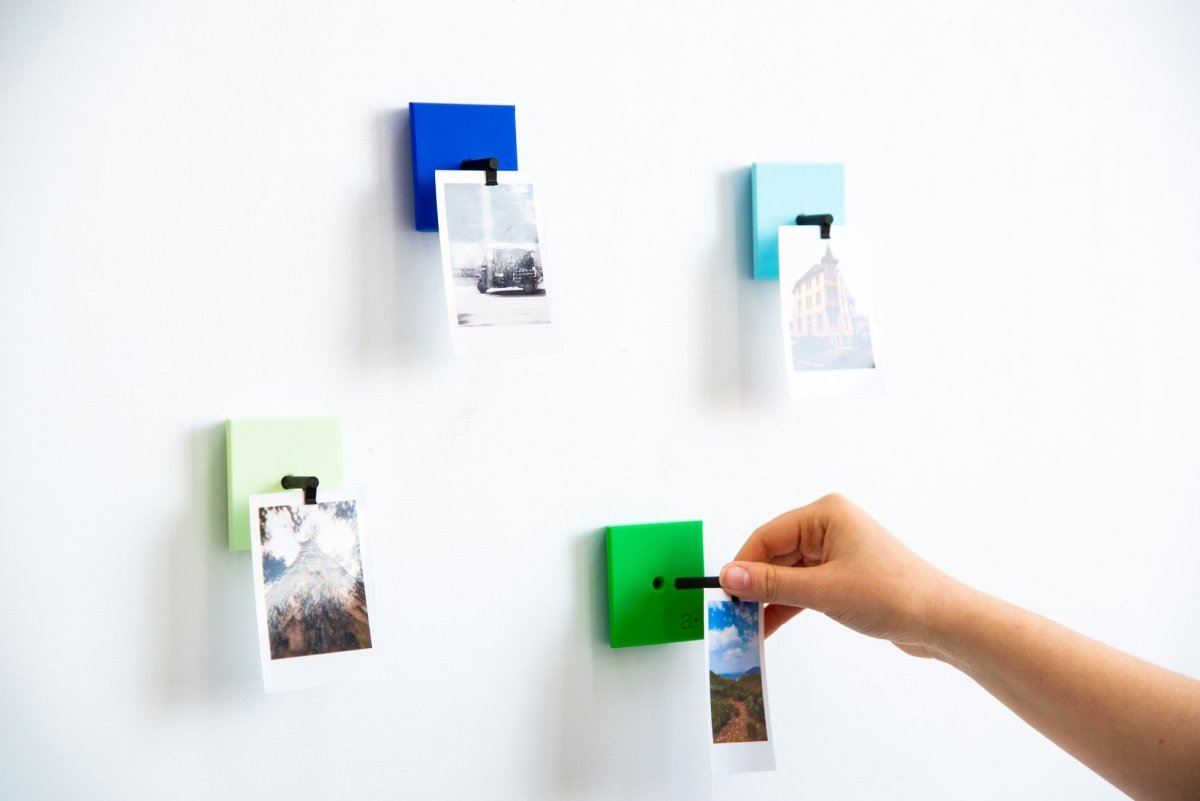 Porte photo mural coloré - Aire -  - 10