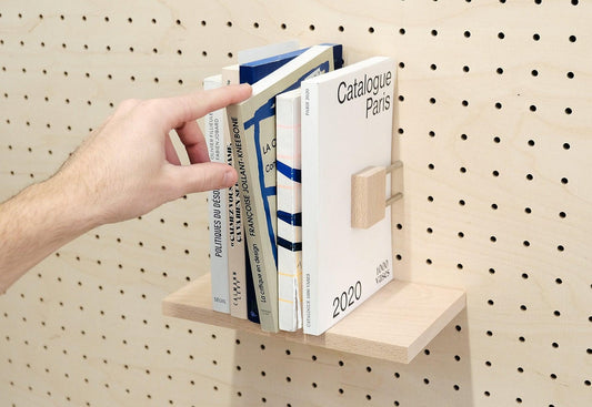 Serre livre minimaliste : accessoire pour organiser votre bibliothèque sur un Pegboard - Quark