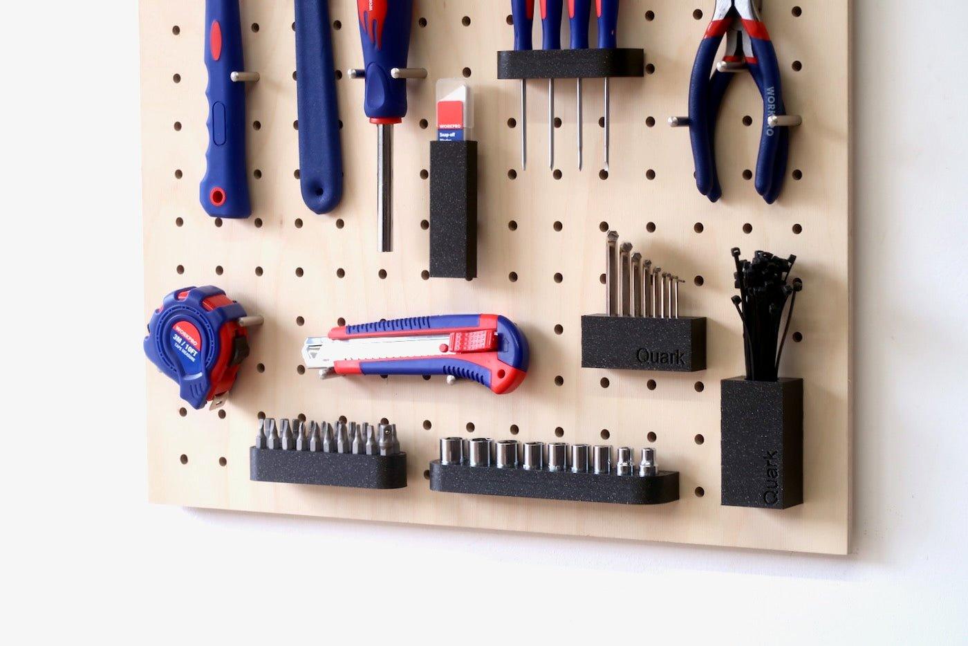 Tout-en-un : Le Kit pegboard 48cm + set d'outils de bricolage pour la maison - Quark
