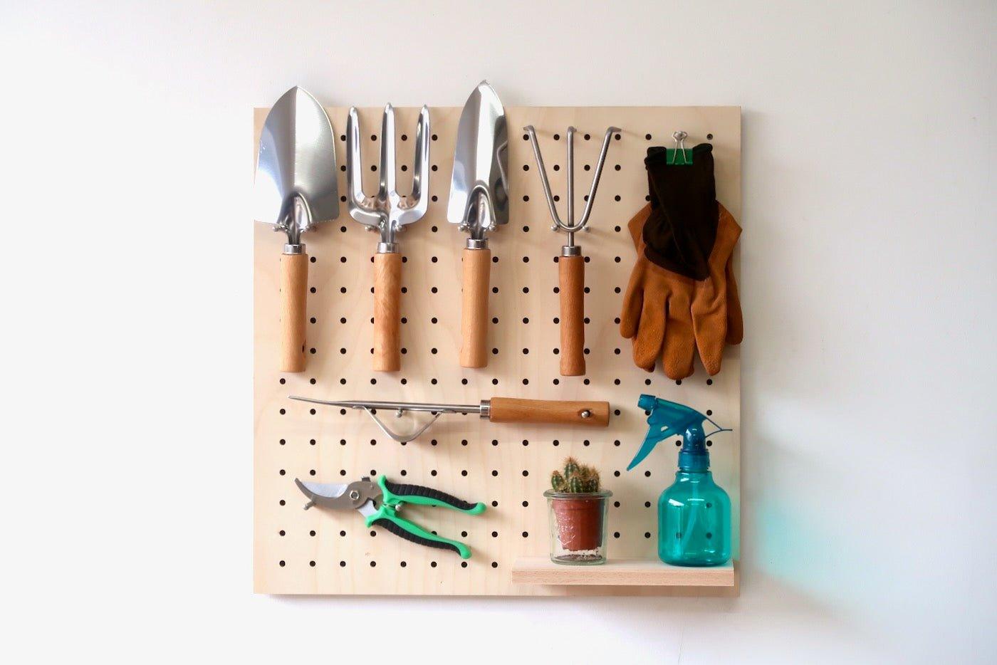 Tout-en-un : Le Kit pegboard 48cm + set de 8 outils pour le jardin - Quark